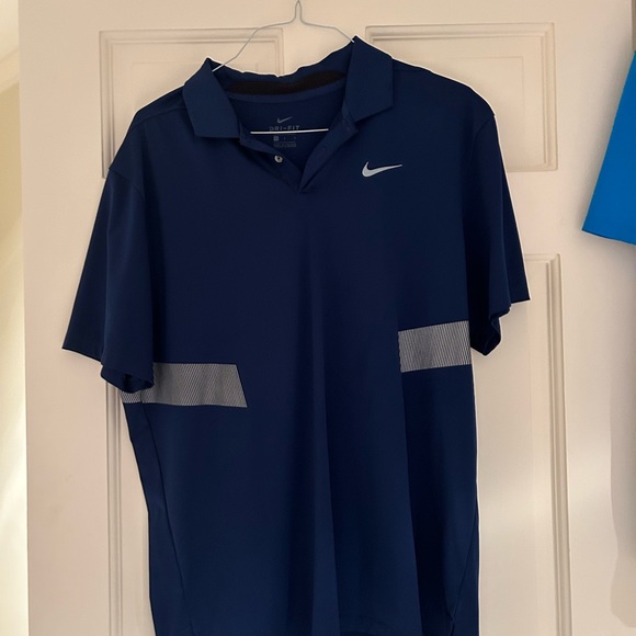 Nike Dri-Fit Golf Polos ( set of 3) size large - Picture 7 of 7